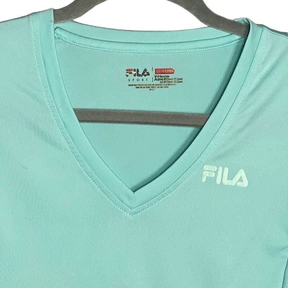 Fila Fila Sport Aqua V-Neck Tee Athletic XS T-Shirt Athleisure Y2 Size XS / US 0-2 / IT 36-38 - 4 Thumbnail