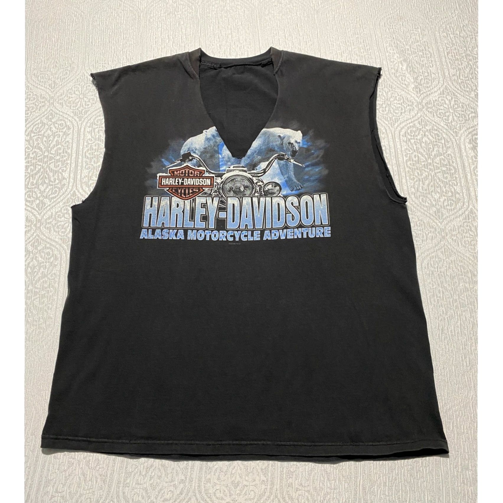 Harley Davidson VINTAGE Harley-Davidson Alaska Motorcycle Sleeveless THRASHED Tee Black XL Mens Grunge 2006 Size US XL / EU 56 / 4 - 2 Thumbnail