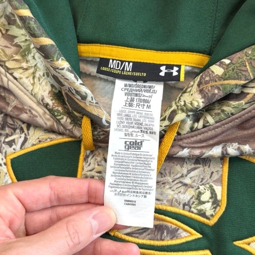 Under Armour VINTAGE Under Armour Mens Hoodie Camouflage Camouflage Pattern Pullover Drawstring Regular M Brown Short Sleeves? Size US M / EU 48-50 / 2 - 2 Thumbnail