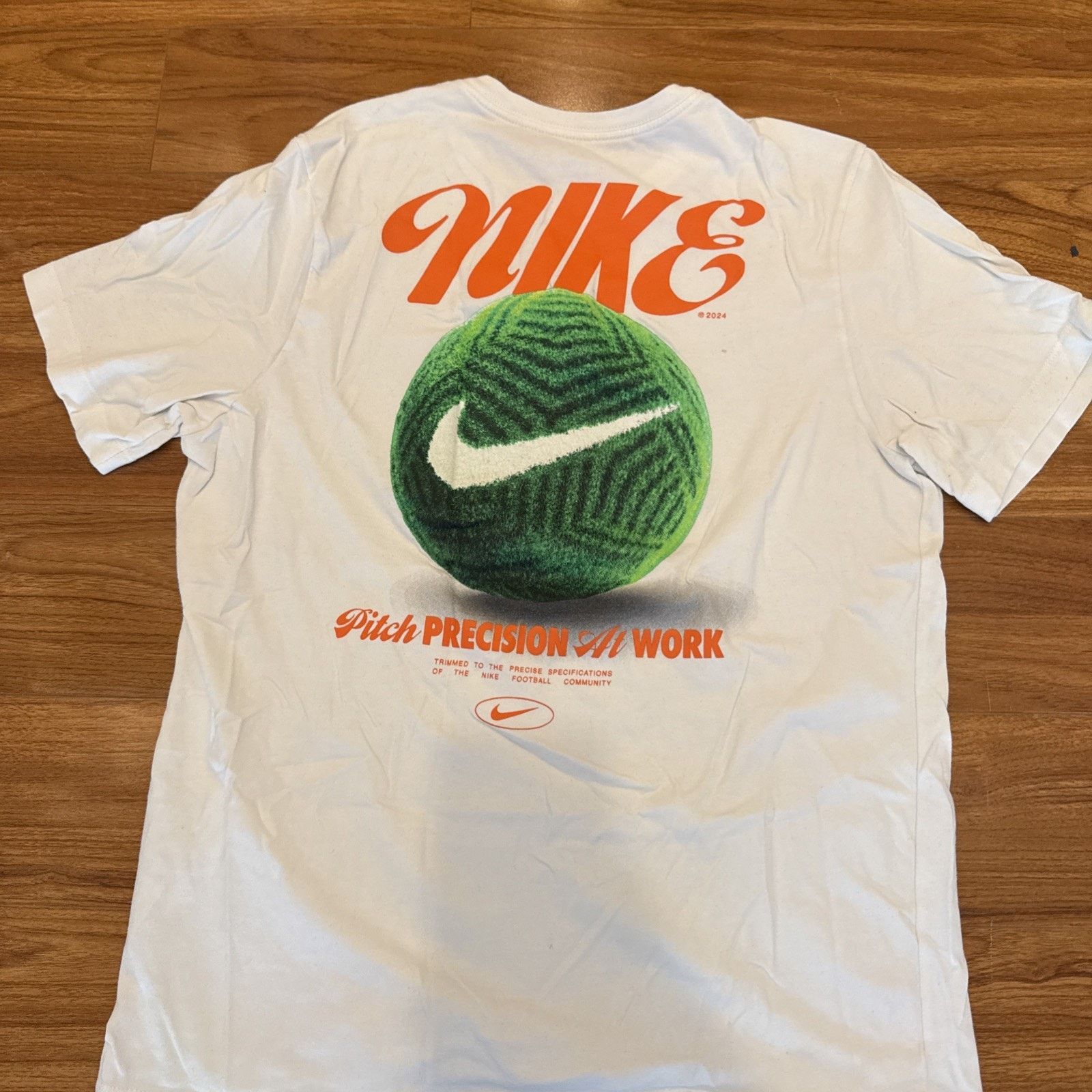 Nike Mens Nike Tee with Graphic Size Large Size US L / EU 52-54 / 3 - 4 Thumbnail