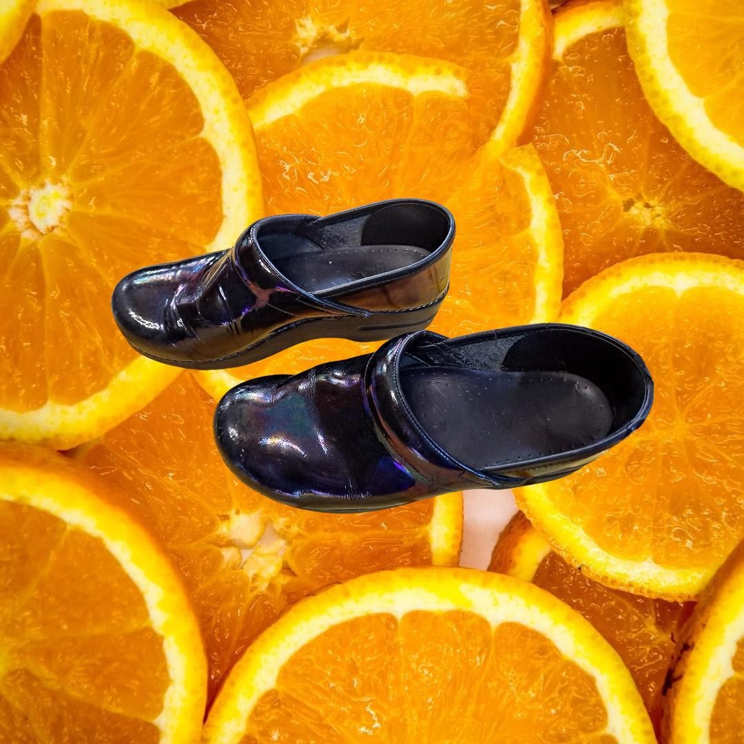 Dansko Dansko Iridescent Black Clog/Mule Size 39 Size ONE SIZE - 3 Thumbnail