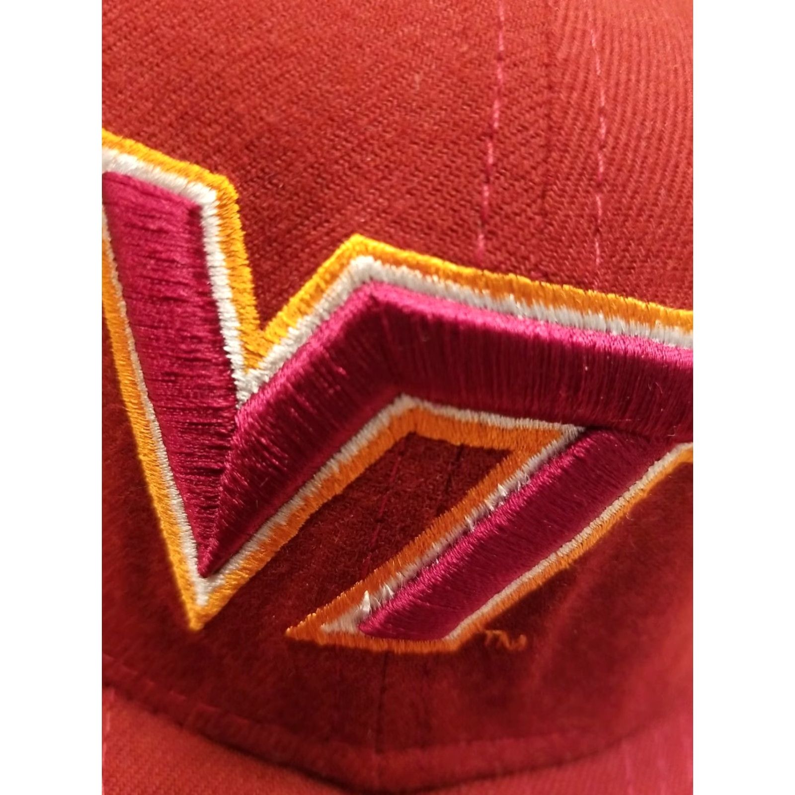 New Era VINTAGE Virginia Tech Logo Burgundy FITTED Hat New Era MADE IN USA Mens 7 1/8 Wool blend Size ONE SIZE - 3 Thumbnail