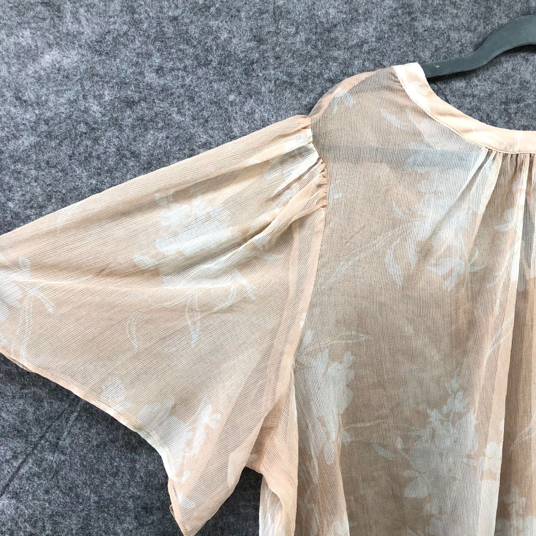 Vintage Ava & Viv Short Sleeve Blouse Womens 4X Chiffon Sheer Beige Cream Flutter Sleeve Size XXL / US 16-18 / IT 52-54 - 6 Thumbnail