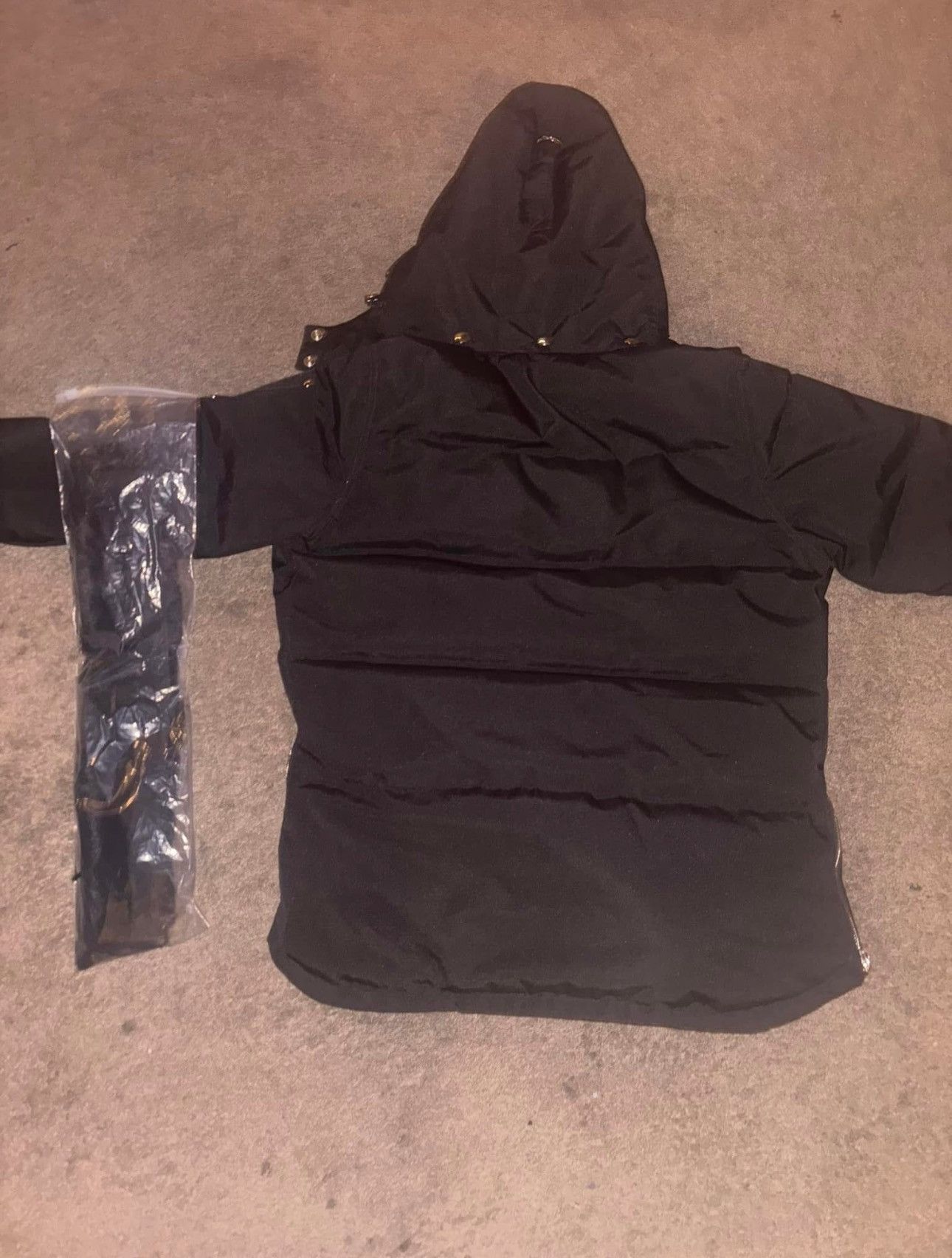 Moose Knuckles (Moose knuckle coat) will keep you warm and winter ready Size US XL / EU 56 / 4 - 4 Thumbnail