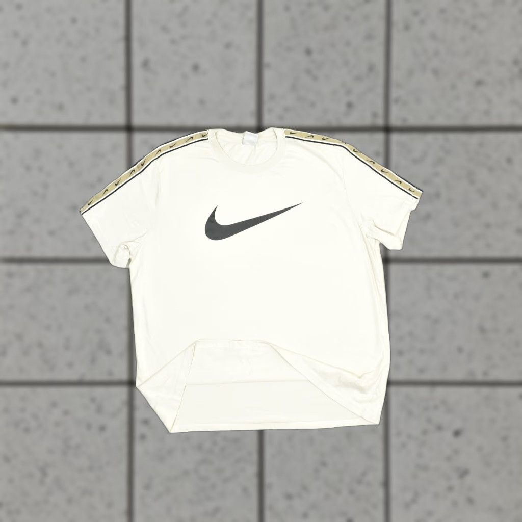 Nike Nike Men's T-Shirt White Black Gold Swoosh Stripes XXL Regular Size Short Sleeve Crew Neck Shirt Size US XXL / EU 58 / 5 - 1 Thumbnail