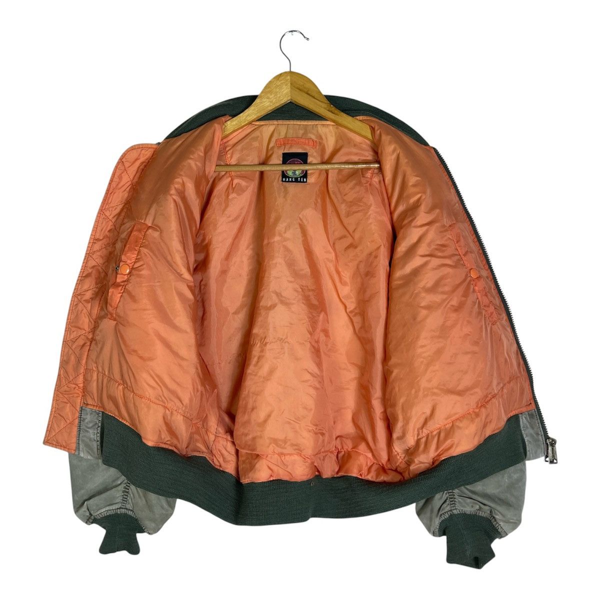 Vintage Vintage 90s Hang Ten California USA Acid Wash Bomber Jacket Size US L / EU 52-54 / 3 - 3 Thumbnail