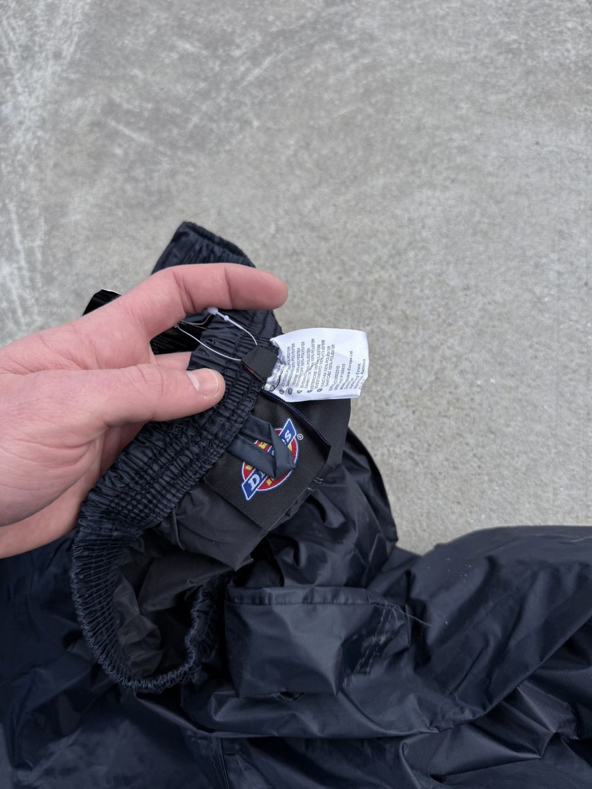 Other Vintage Dickies Y2K streetwear oversize nylon pants Size US 34 / EU 50 - 12 Thumbnail