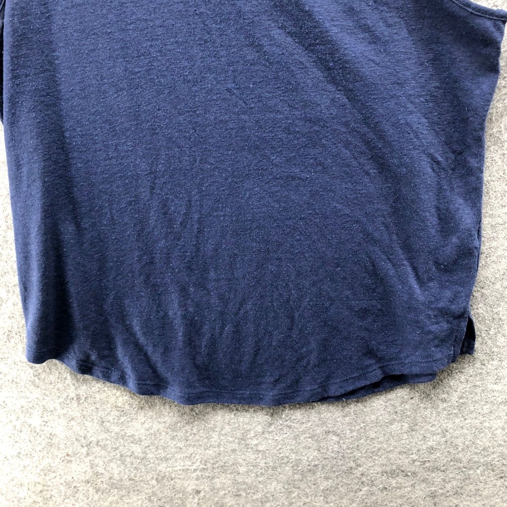 Old Navy Old Navy Linen Blend Tank Top Womens M Tie Back Navy Blue Crewneck Sleeveless Casual Summer Modern Basic Shirt Womens M blue Tie-back tank Size M / US 6-8 / IT 42-44 - 4 Thumbnail
