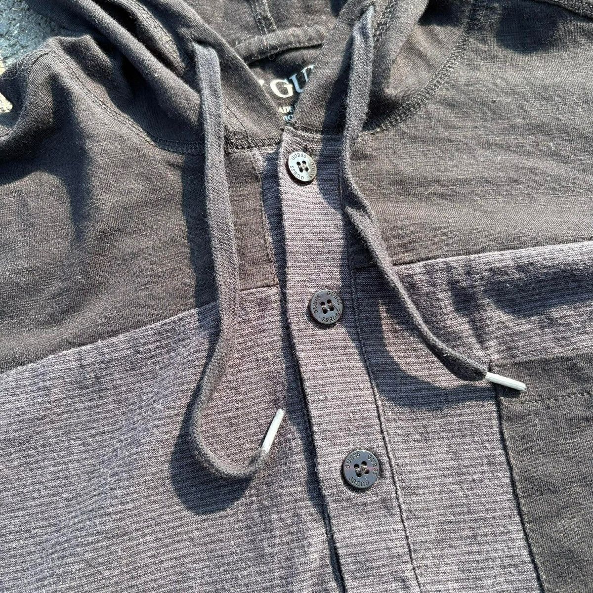 Guess Guess - Long Sleeve Hoodie - Men's Size US XS / EU 42 / 0 - 4 Thumbnail