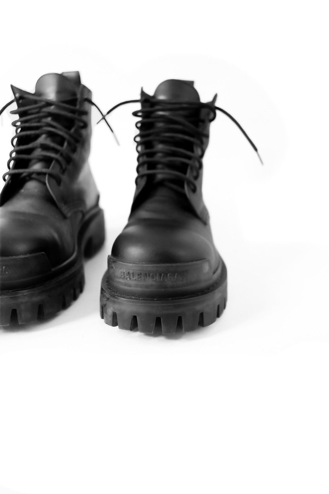 Balenciaga Balenciaga strike boots clear outsole Size US 7.5 / EU 40-41 - 2 Thumbnail