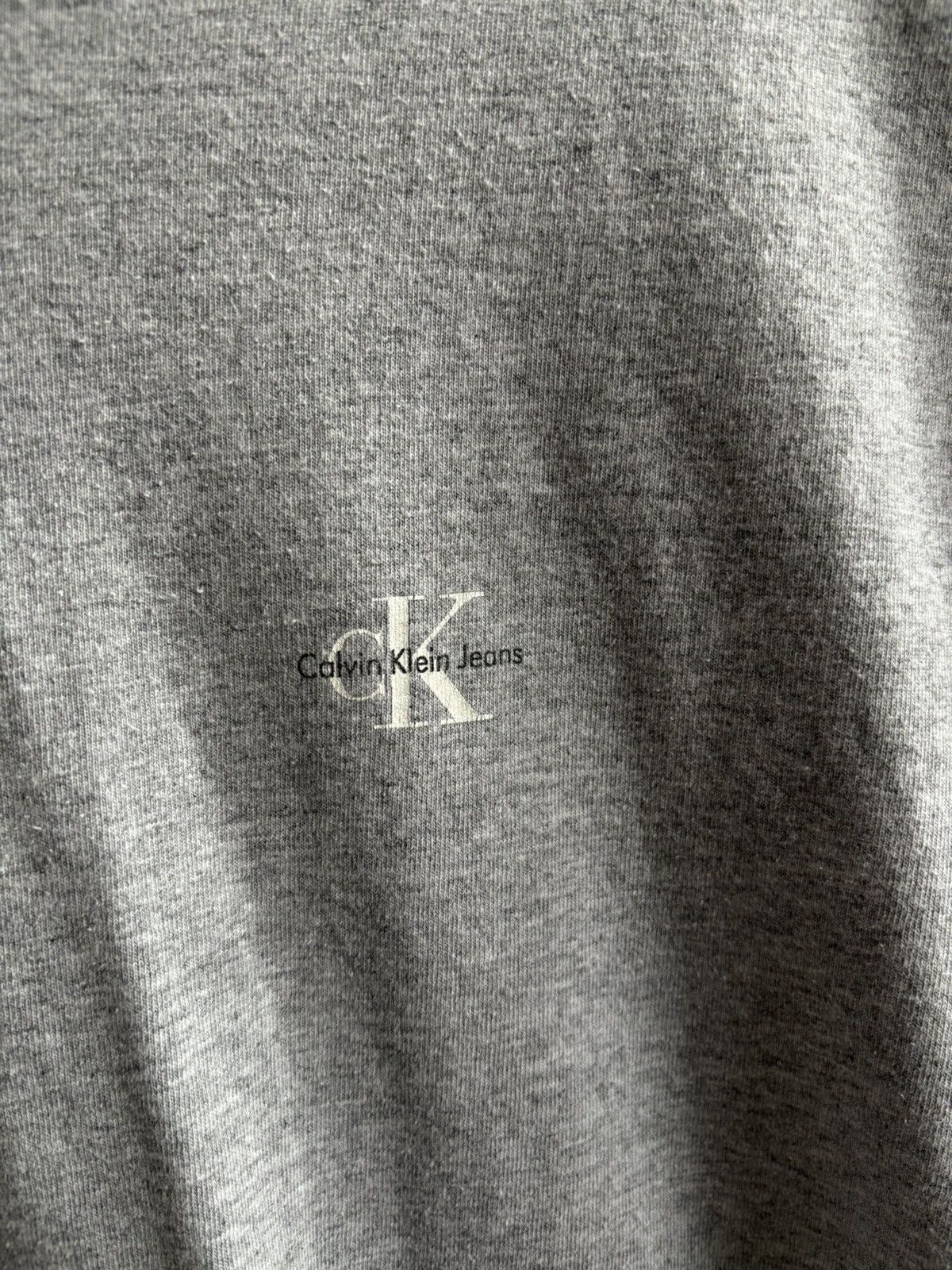 Calvin Klein Vintage Boxy 90s Calvin Klein Jeans CK Logo Gray T-shirt Size US XL / EU 56 / 4 - 2 Thumbnail