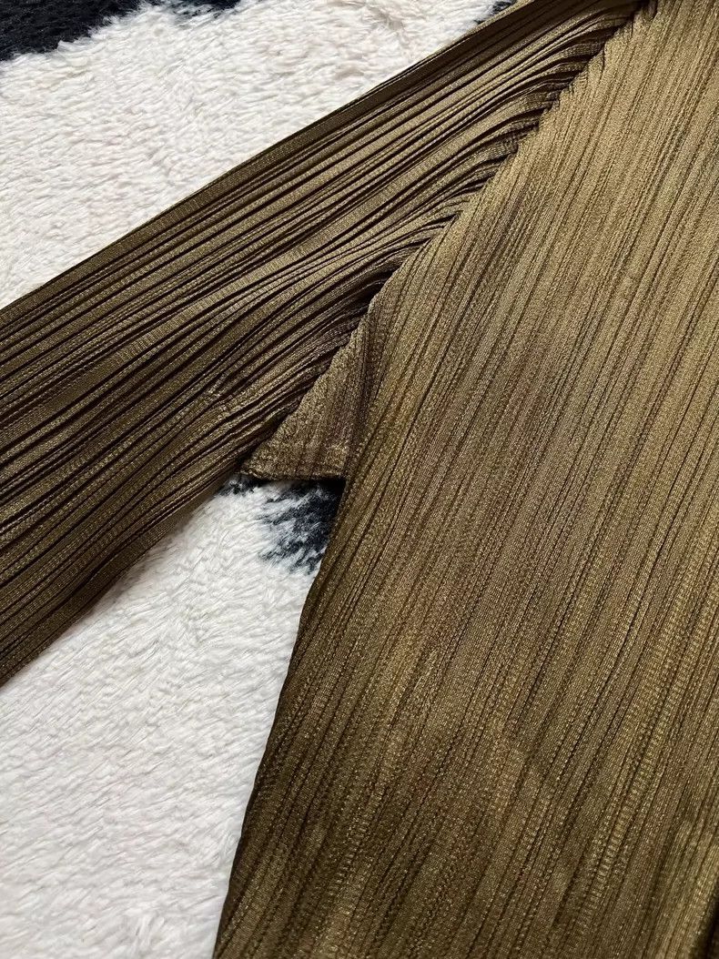 Issey Miyake Issey Miyake size:3 Olive tree skirt Size 42" / US 20 - 6 Thumbnail