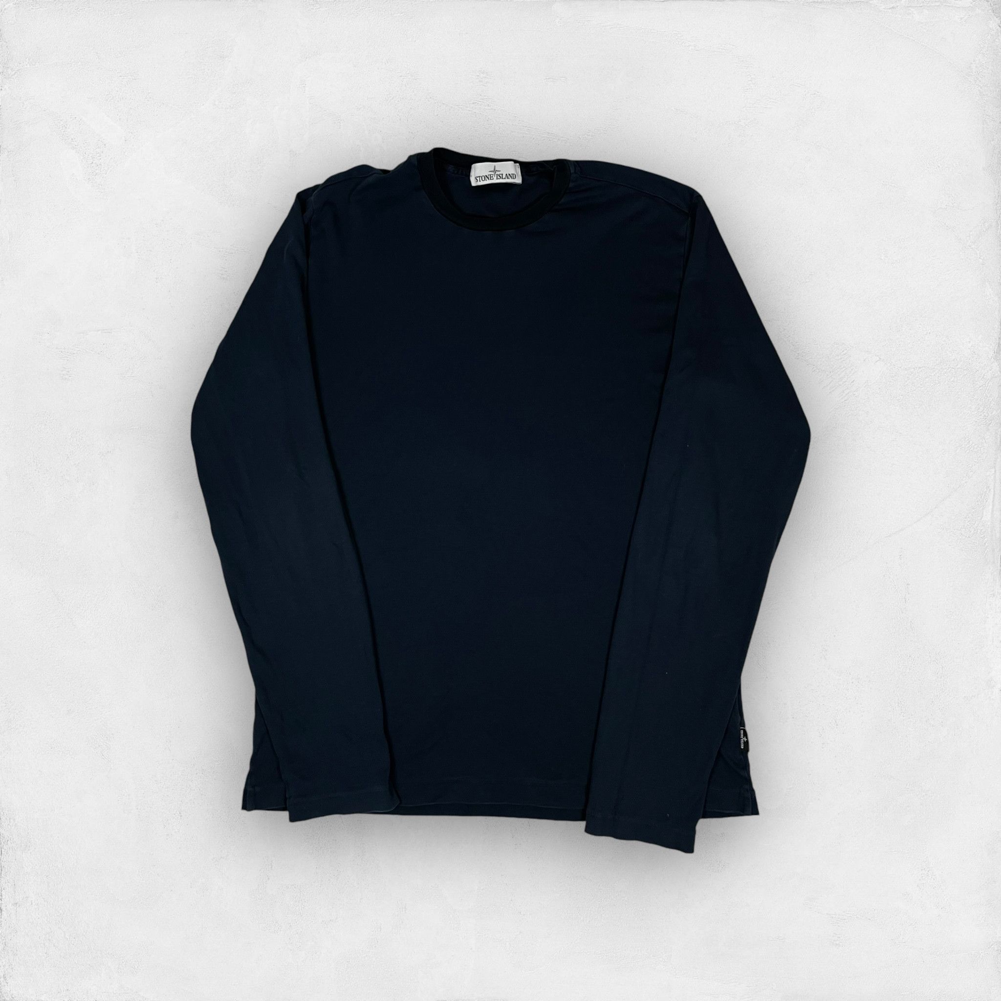Stone Island Stone Island Men's Navy Long Sleeve Pullover T-Shirt XL Size US XL / EU 56 / 4 - 1 Thumbnail