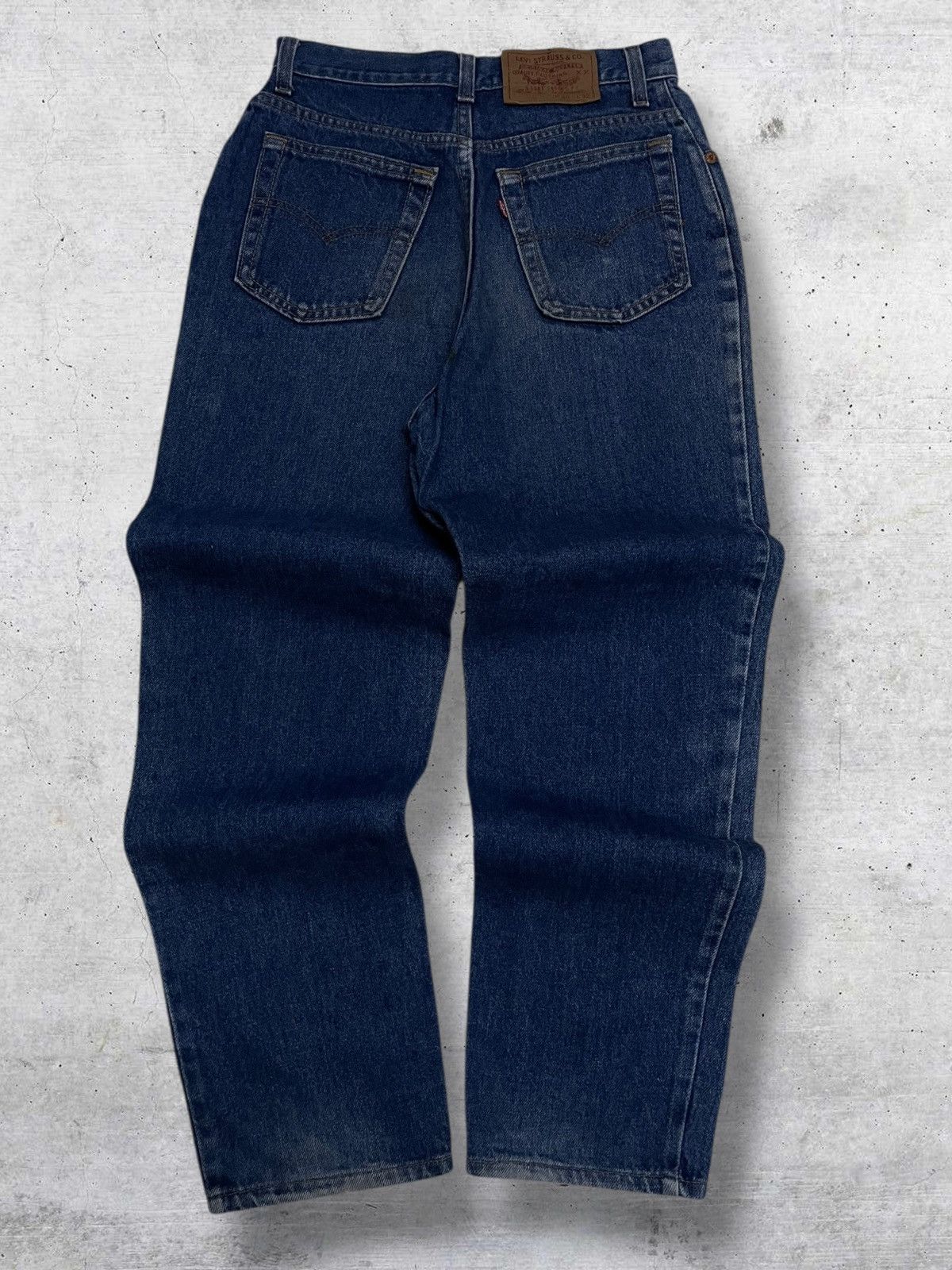 Levi's Vintage Clothing VINTAGE 505 LEVIS USA DESIGNER 90S ORIGINAL CLASSIC OG DENIM Size US 26 / EU 42 - 8 Thumbnail