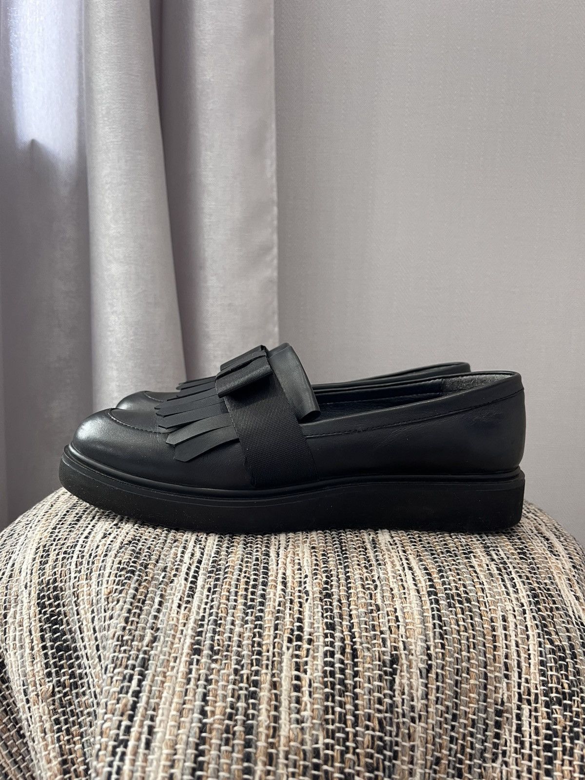 Vintage Vintage Leather Loafers black formal shoes minimalistic Size US 7.5 / IT 37.5 - 1 Thumbnail