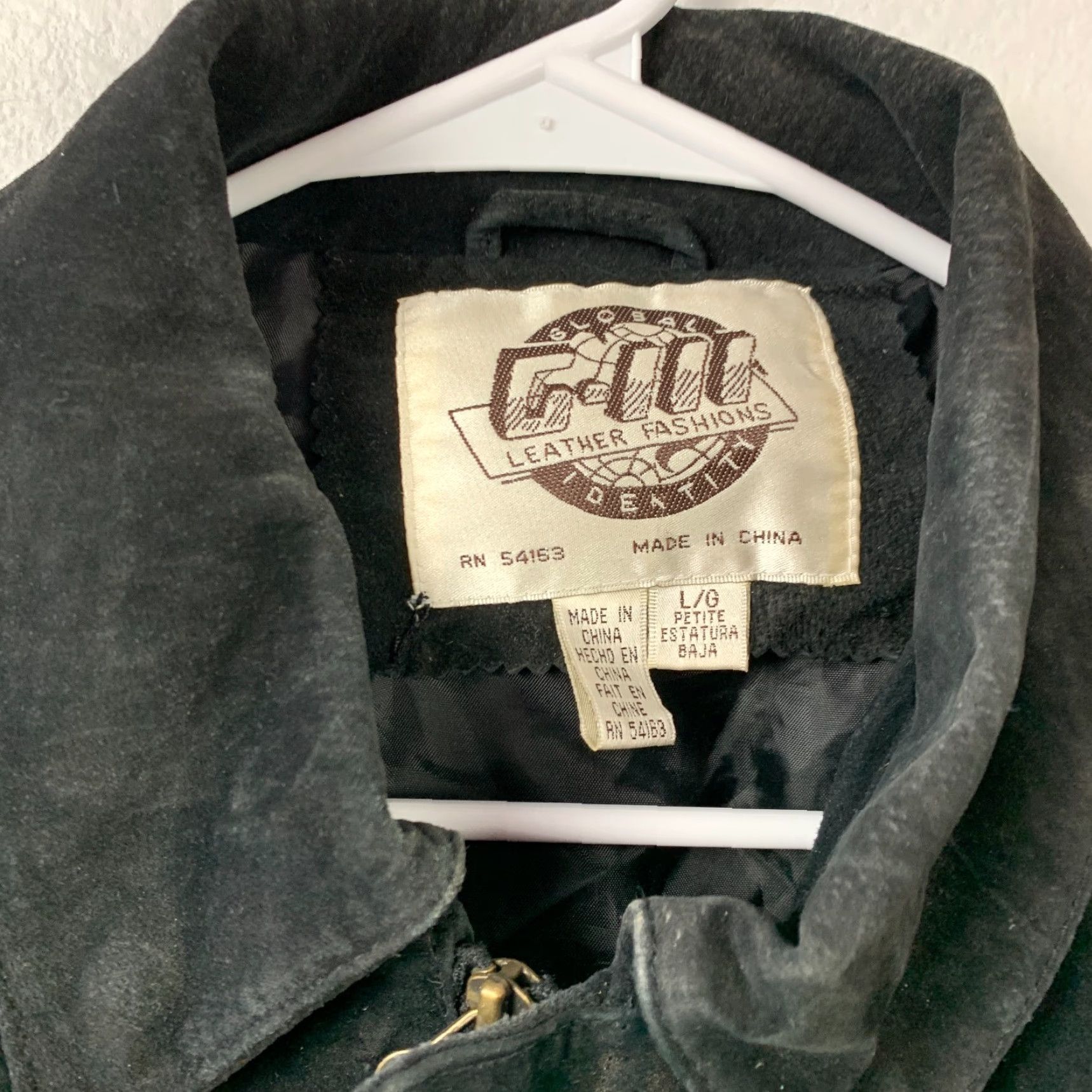 Vintage VINTAGE GIII Black Zip Suede Leather Bomber Jacket Large Petite Hoodie? No Size US L / EU 52-54 / 3 - 3 Thumbnail
