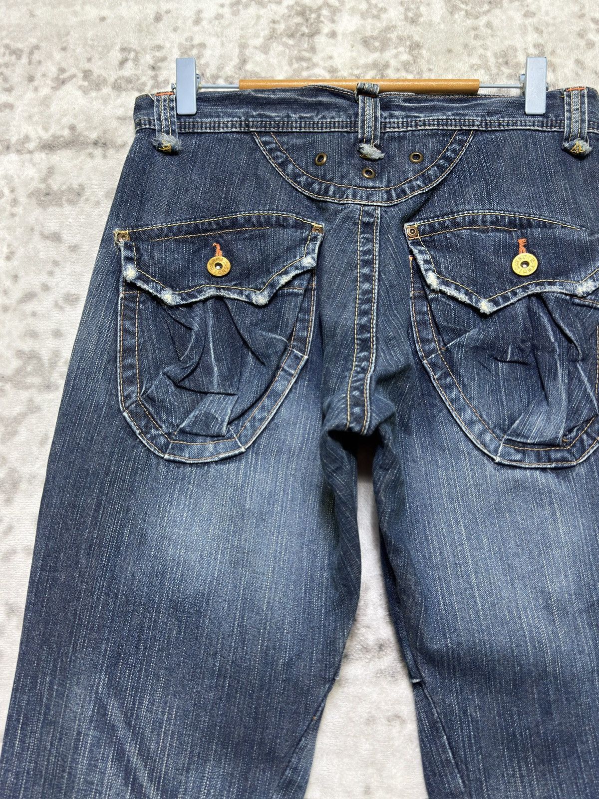 Edwin Edwin K5651 Cargo Pocket Straight Cut Distressed Denim Jeans Size US 31 - 9 Thumbnail