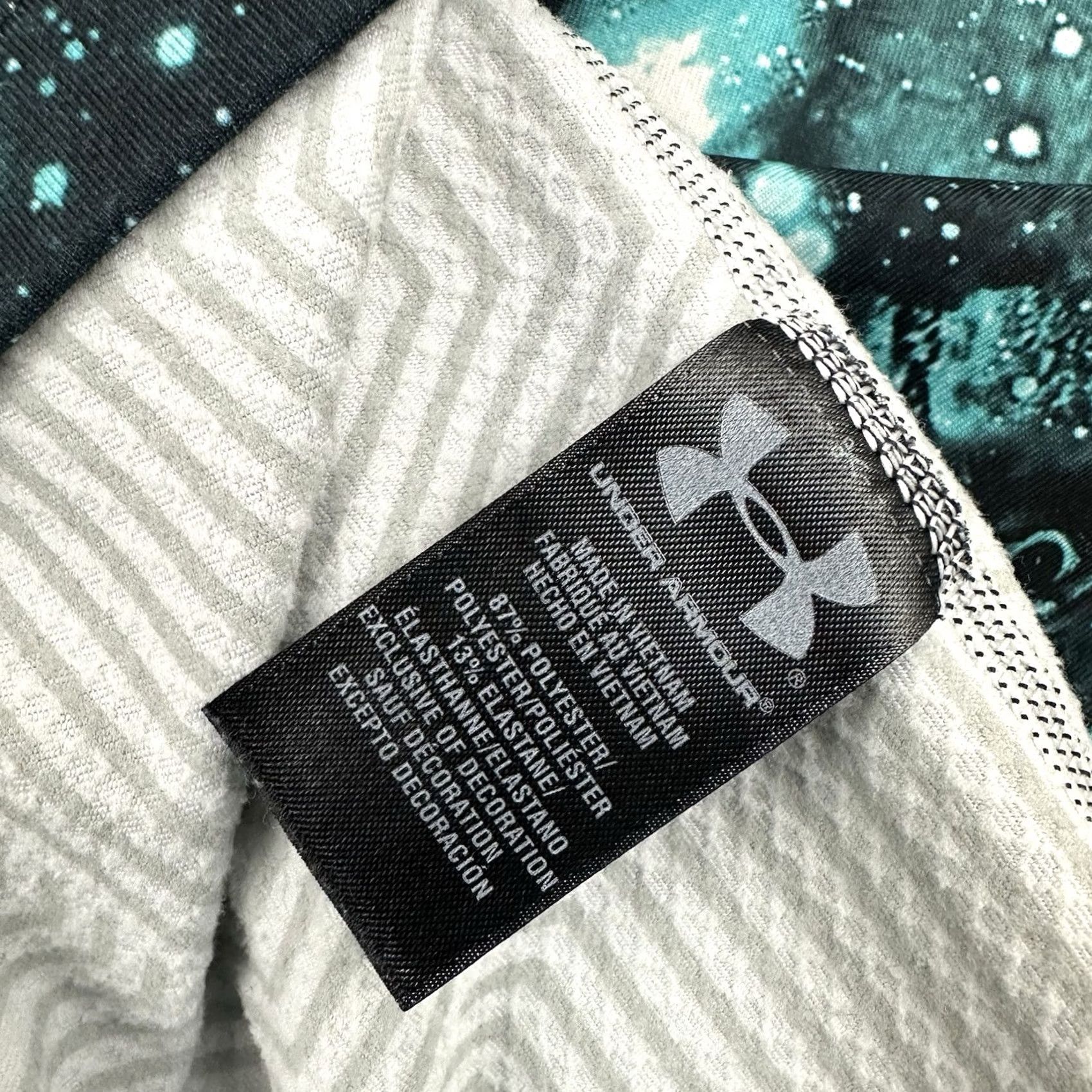 Under Armour Under Armour Shirt Men Medium Blue Eyes Galaxy AOP Coldgear Fitted Crewneck M Size US M / EU 48-50 / 2 - 7 Thumbnail