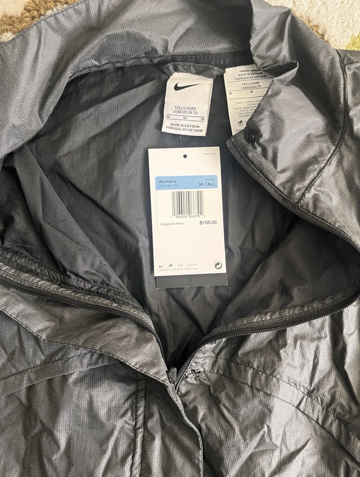Nike Nike Unisex M-Tall Run Division Reflective Running Jacket Size M / US 6-8 / IT 42-44 - 3 Thumbnail