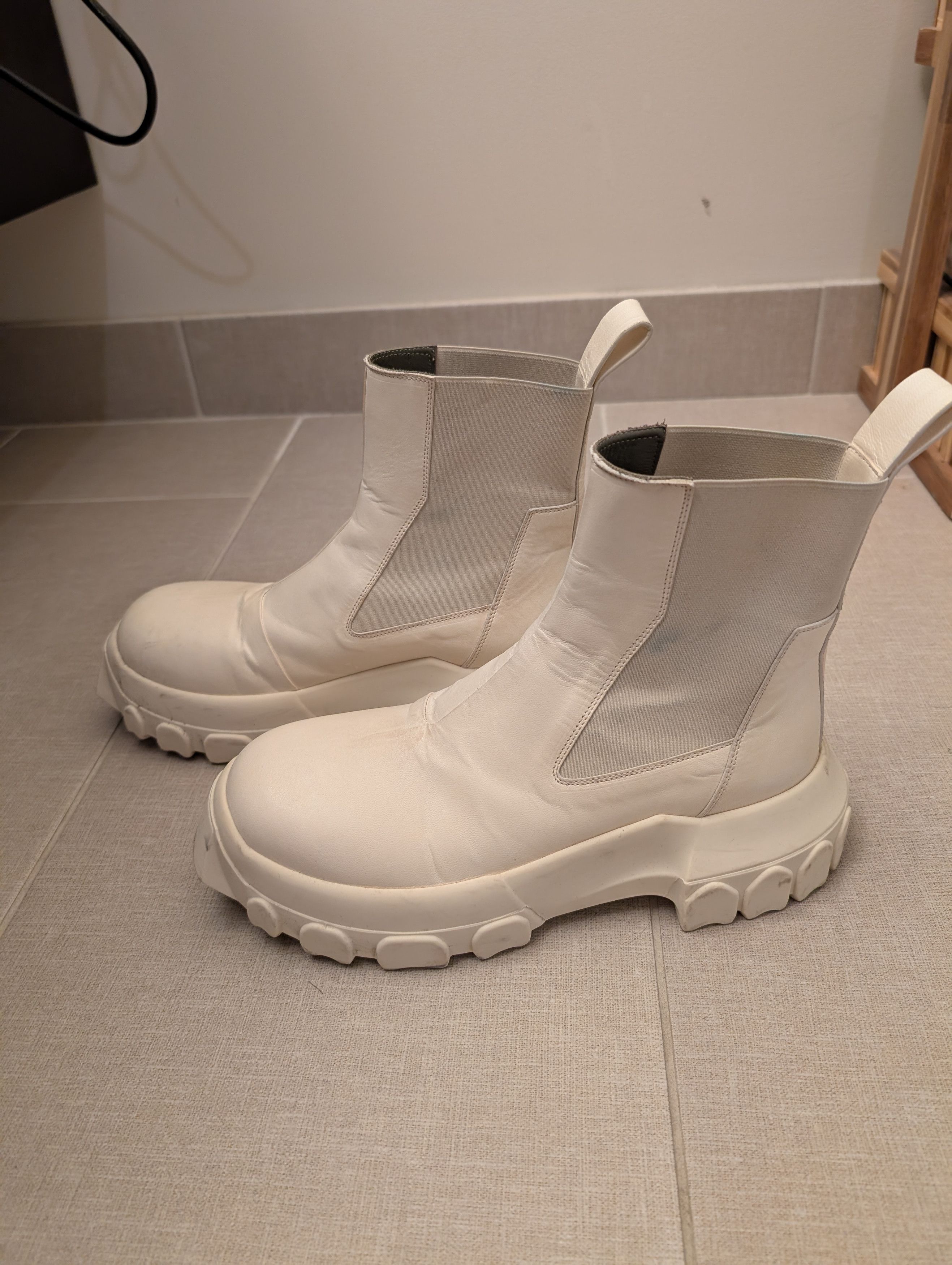 Rick Owens Rick Owens White Bozo Tractor Beetle Chelsea Boots Size US 6 / EU 39 - 5 Thumbnail