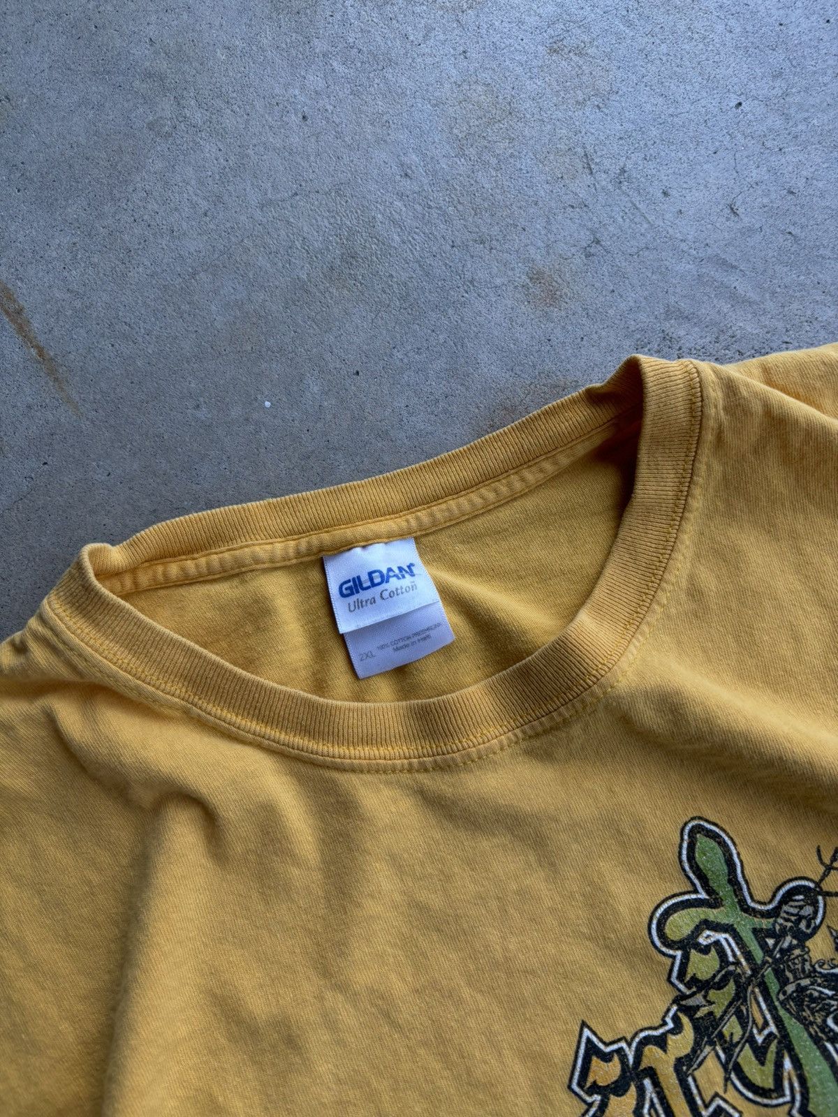 Vintage Crazy Faded Surf 2000s Skull Island Boat Racing Shirt Size US XL / EU 56 / 4 - 5 Thumbnail