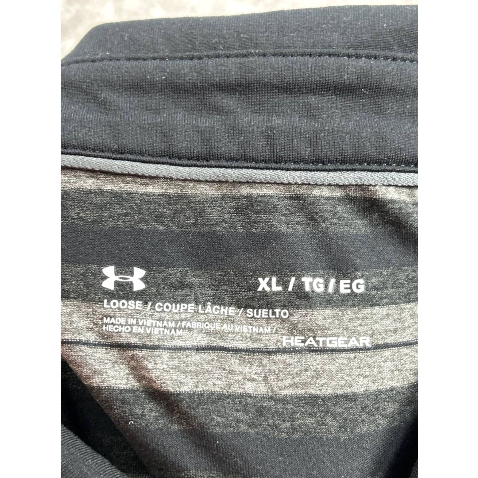 Under Armour Under Armour Polo Shirt Mens XL Gray Black HeatGear Golf Shirt Polo Short Sleeve Sports Casual Mens XL Black HeatGear Under Armour Polo Shirt Golf Size US XL / EU 56 / 4 - 3 Thumbnail