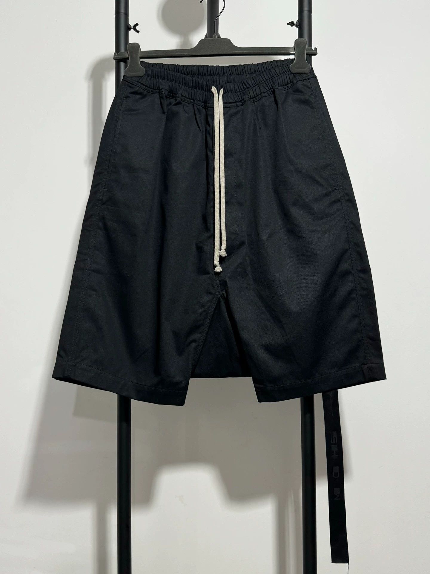 Rick Owens Rick Owens RO M short twill hard cotton Size US 33 - 1 Thumbnail