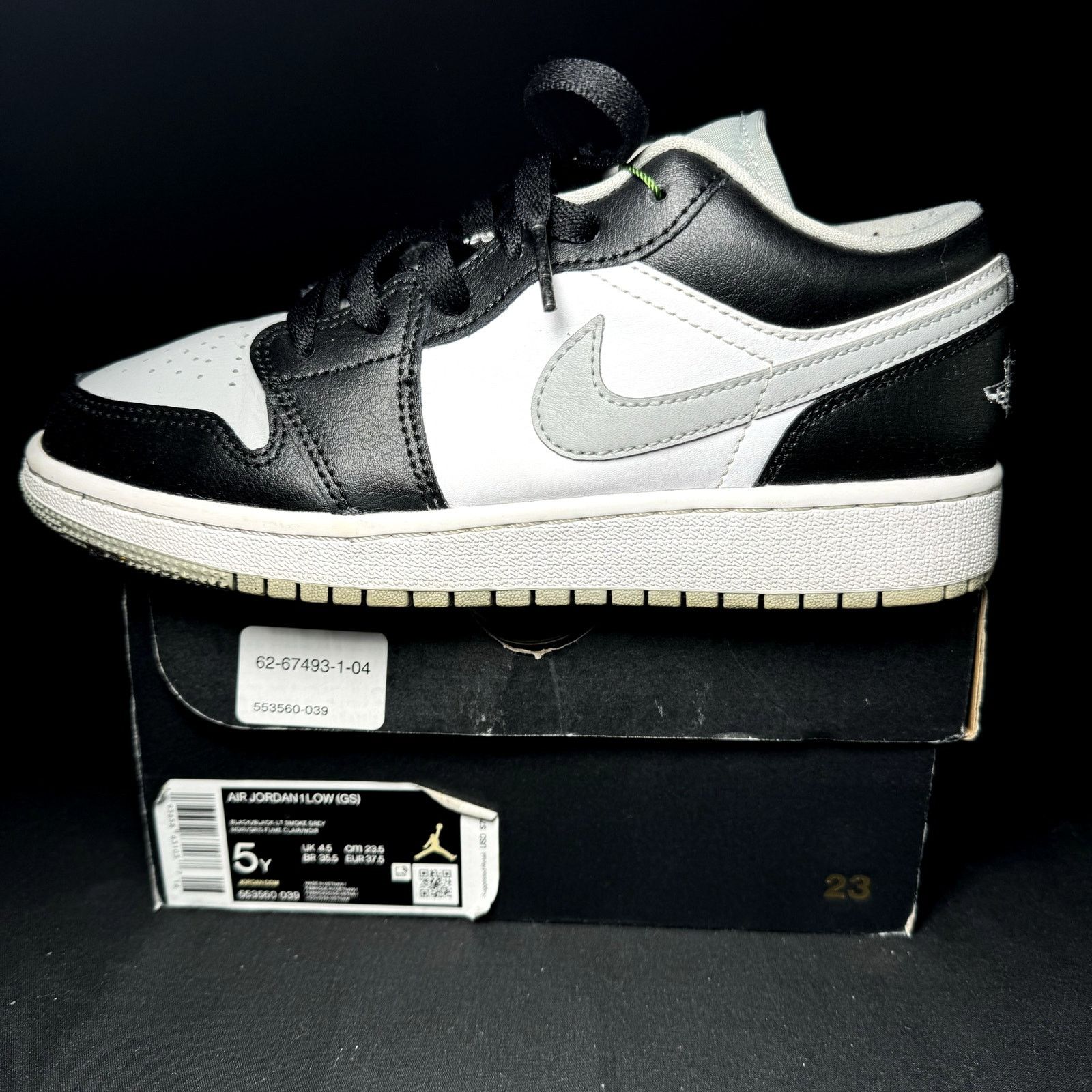 Jordan Brand × Nike Size 5 - Nike Air Jordan 1 Low GS Smoke Grey 2020 Shoes Size US 5 / EU 37 - 8 Thumbnail