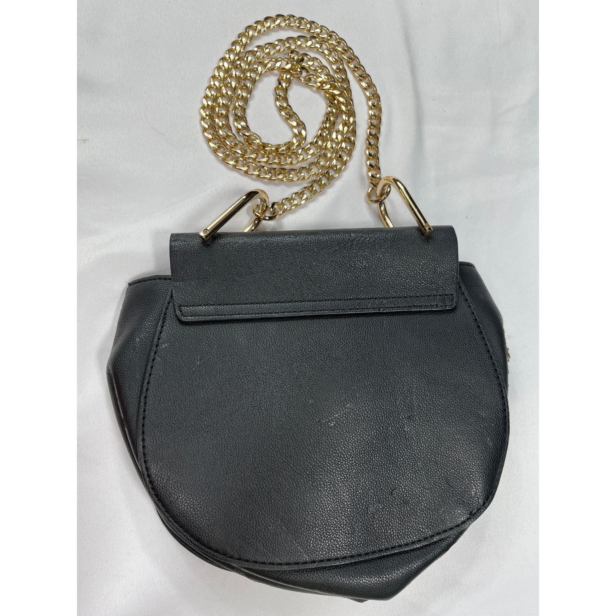 Designer Chic Black Leather Shoulder Bag SKU 7893 With Gold Chain Str Size ONE SIZE - 3 Thumbnail
