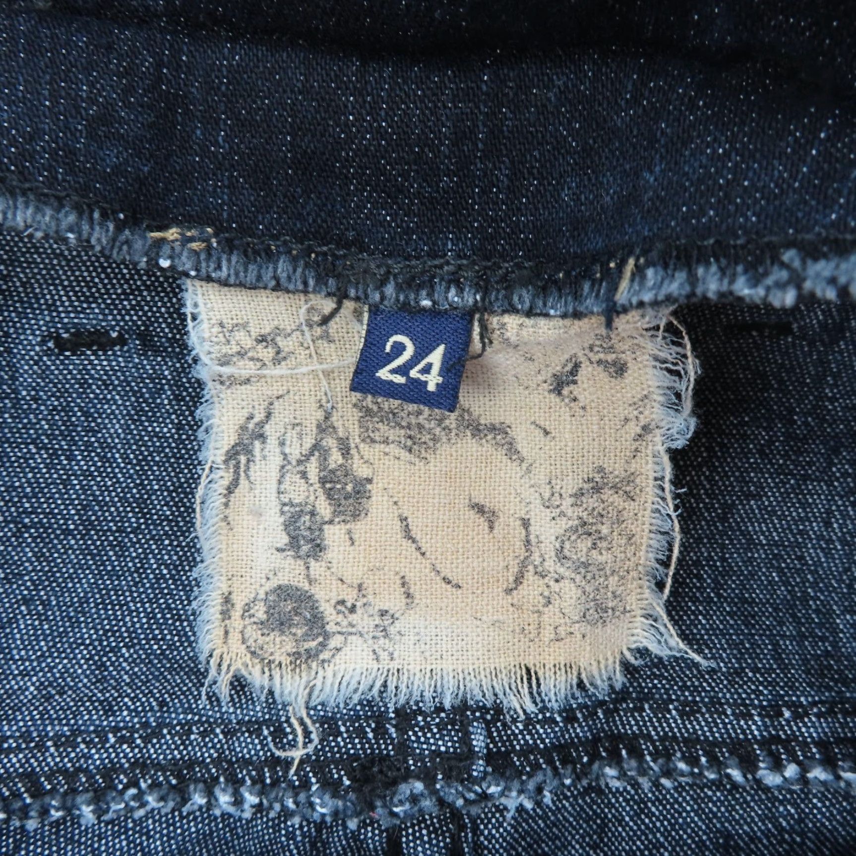 Vintage Era Of Chaos Jeans Women 24 Dark Blue Den​im Button Fly Cotton Blend Regular Ankle Pockets Vintage No Size 42" / US 20 - 7 Thumbnail