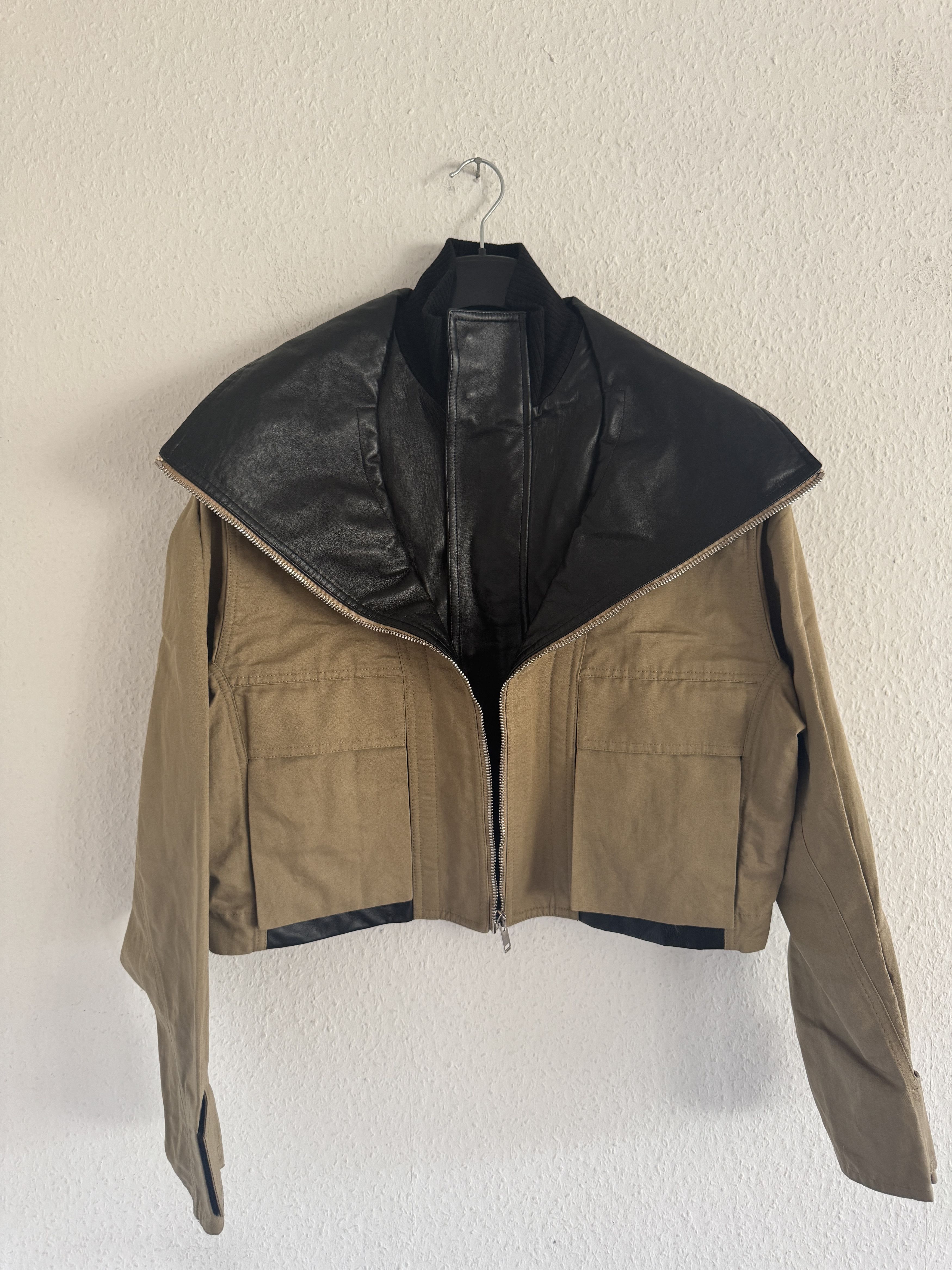Givenchy Pre-Fall 2021 Campaign Sample Hybrid Leather Jacket Size US M / EU 48-50 / 2 - 5 Thumbnail