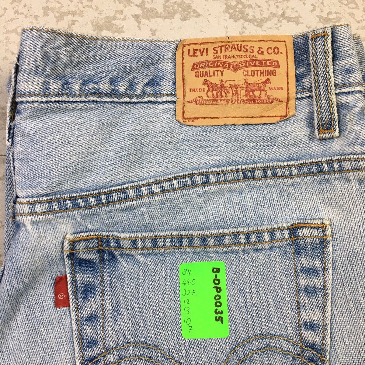 Levi's × Vintage Levis 550 Relaxed Tapered Vintage Y2K Jeans Size US 34 / EU 50 - 11 Thumbnail