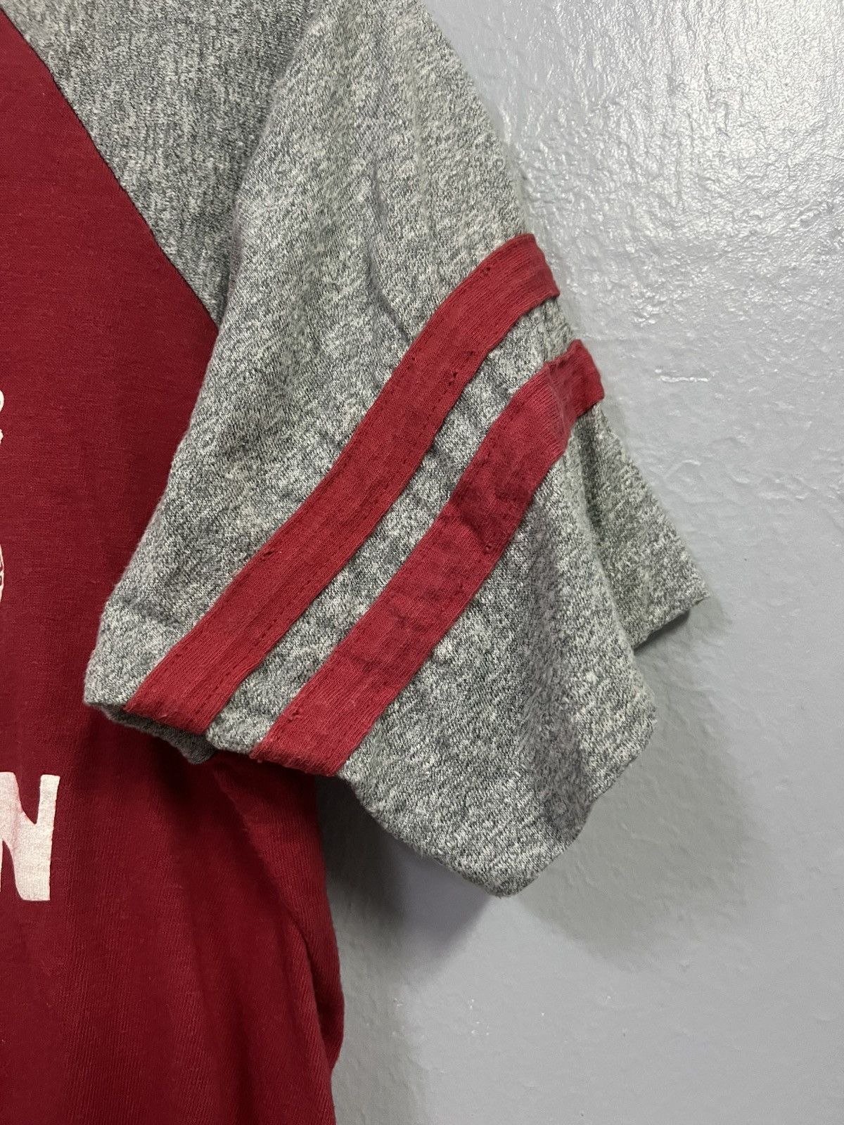Vintage vintage University of Wisconsin Badgers baseball T-shirt Size US S / EU 44-46 / 1 - 3 Thumbnail