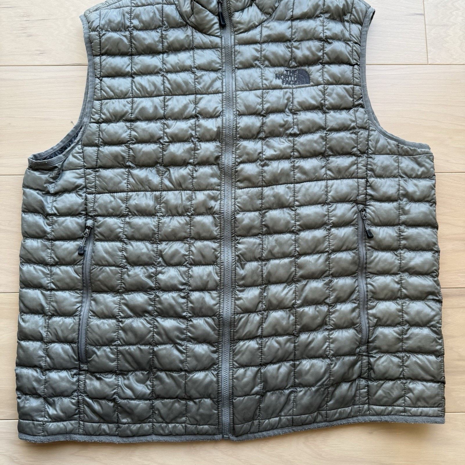 The North Face North Face Thermoball Vest XL Gray Full Zip Outdoors Hiking Size US XL / EU 56 / 4 - 4 Thumbnail
