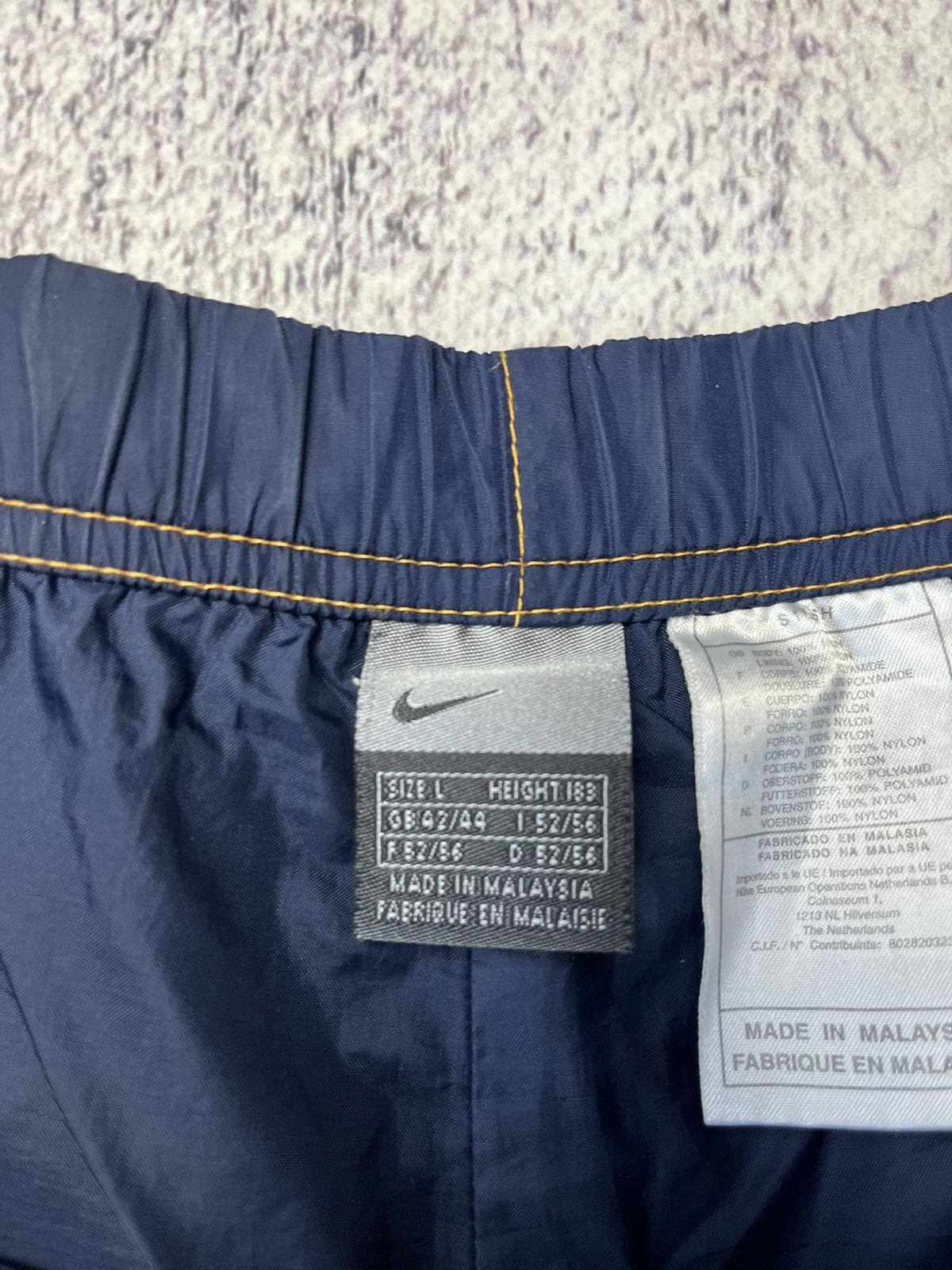 Nike Vintage Nike Nylon Track Pants Small Swoosh Logo Sz L Size US 36 / EU 52 - 10 Thumbnail
