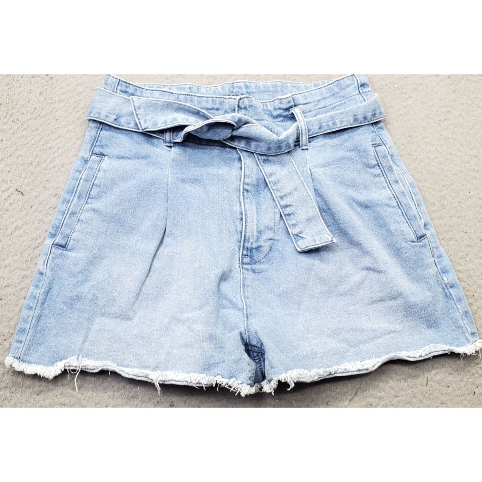 Calvin Klein Calvin Klein Jeans Shorts Women 28 Blue Cotton Stretch Paperbag Waist Frayed Hem Size 28" / US 6 / IT 42 - 2 Thumbnail
