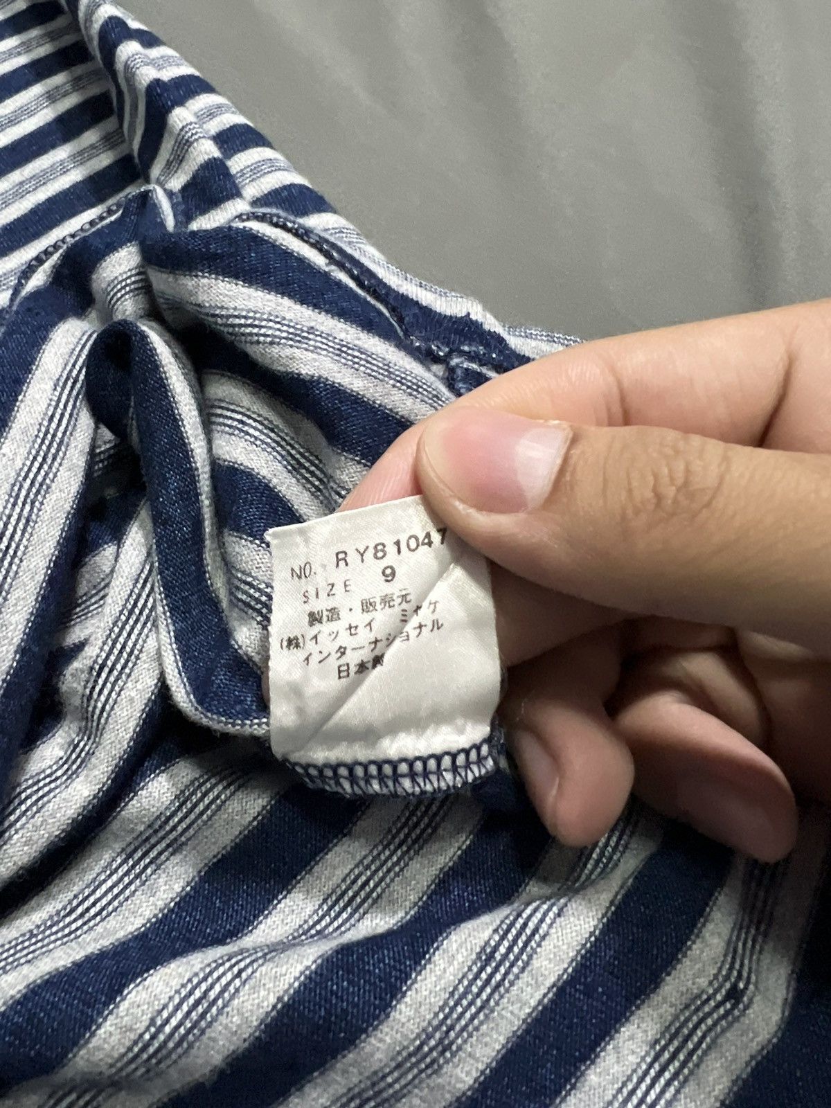 Vintage Issey Miyake Striped Single Stitch T-Shirt Size XS / US 0-2 / IT 36-38 - 11 Thumbnail
