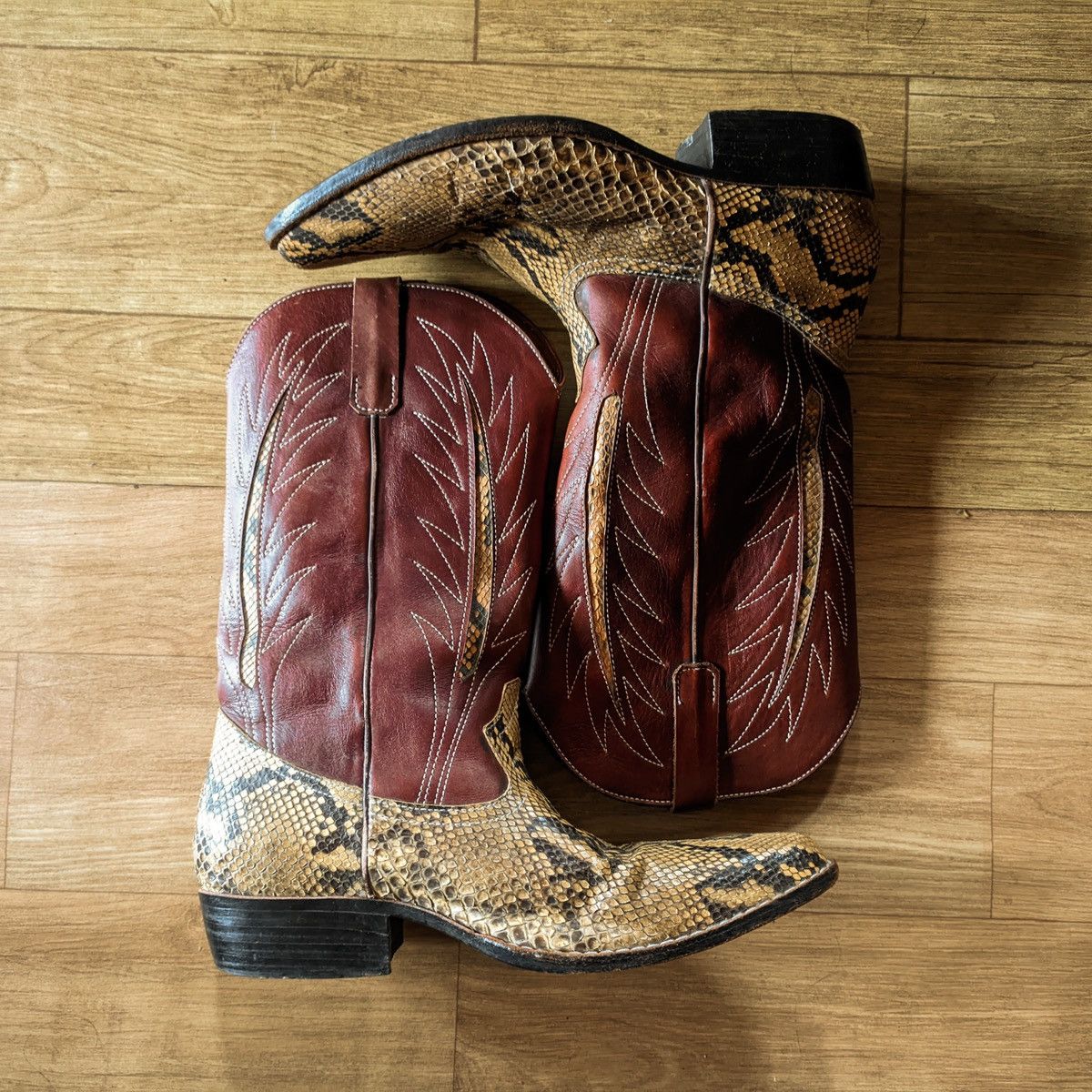 Cowboy Equipment × Dan Post × Vintage Exotic Snakeskin Cowboy Boots – Mixed Leather Size US 9 / EU 42 - 2 Thumbnail