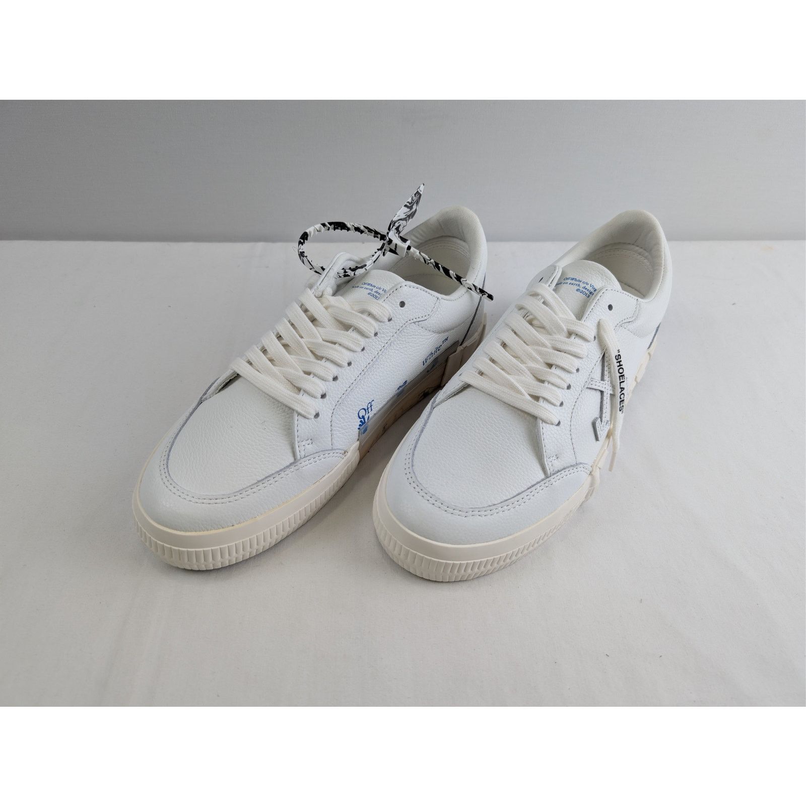 o1rshd1 Low Vulcanized Leather Sneakers in White