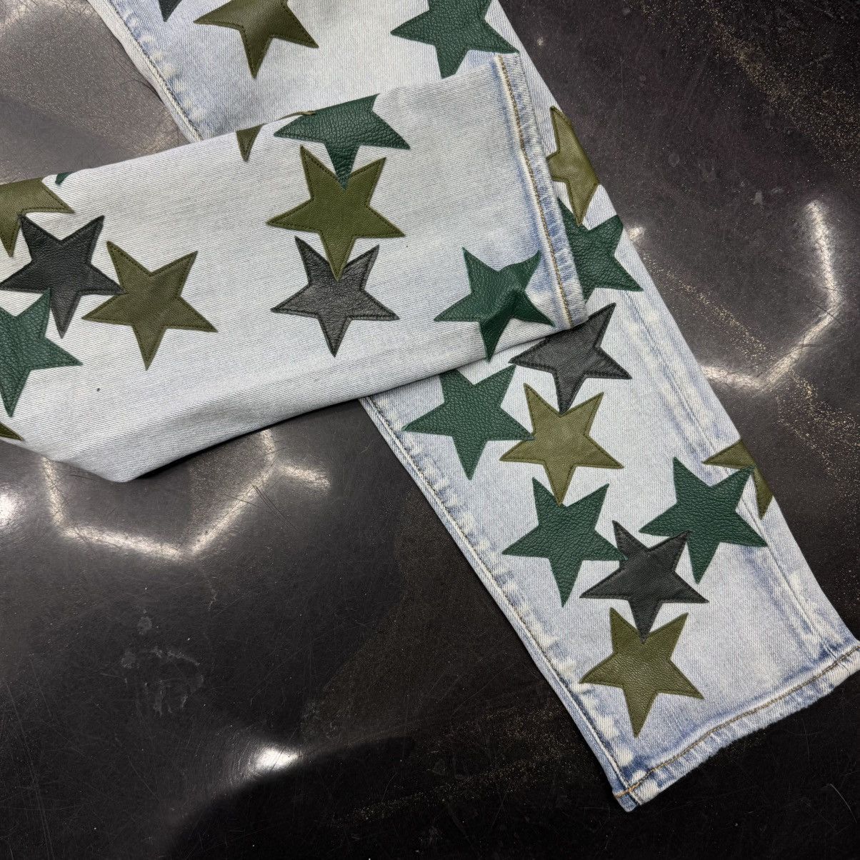 Amiri Amiri Chemist Leather Star Patch Jeans Light Indigo Size US 34 / EU 50 - 5 Thumbnail