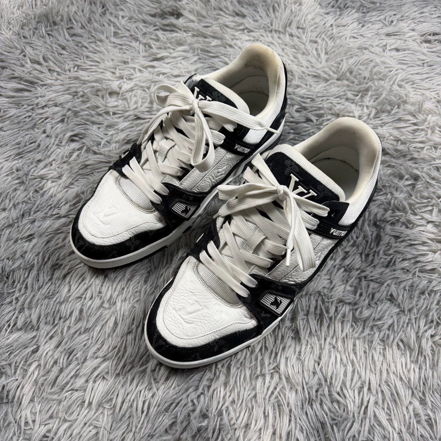 Louis Vuitton lv trainer black and white sneakers size 8.5 Size US 8.5 / EU 41-42 - 1 Thumbnail