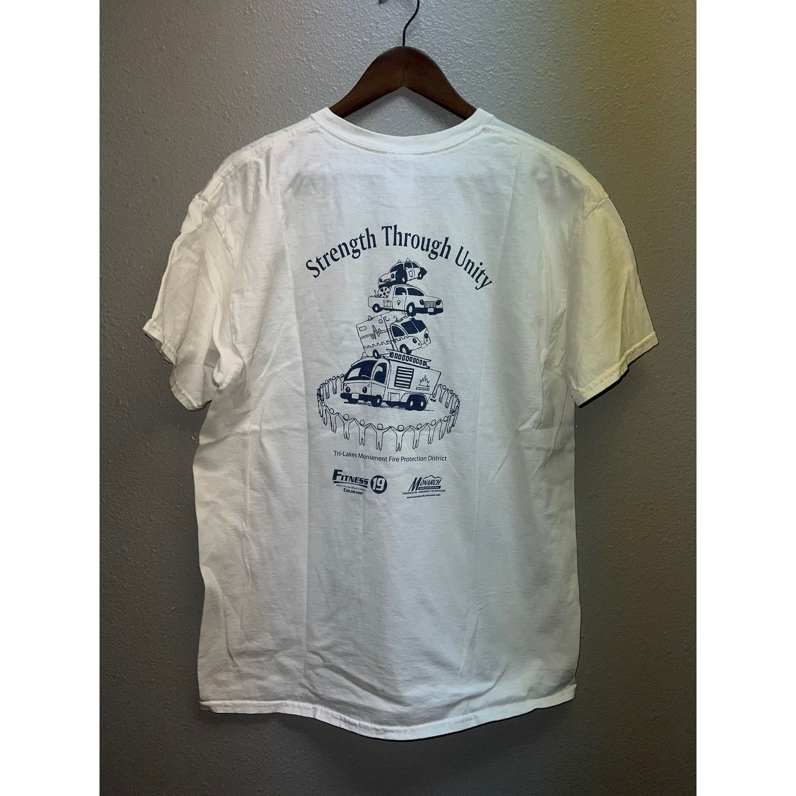 Gildan Vintage Tri Lakes Fire Shirt Department Monument District L Size US L / EU 52-54 / 3 - 6 Thumbnail