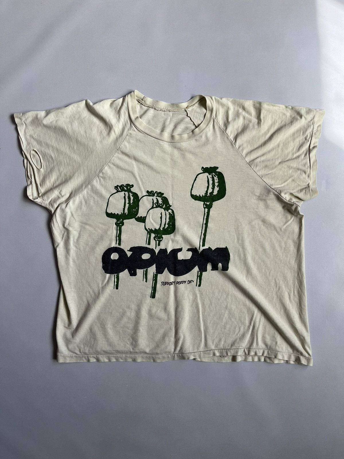 Vintage 70s Opium Support Poppy Day Single Stitch T-shirt