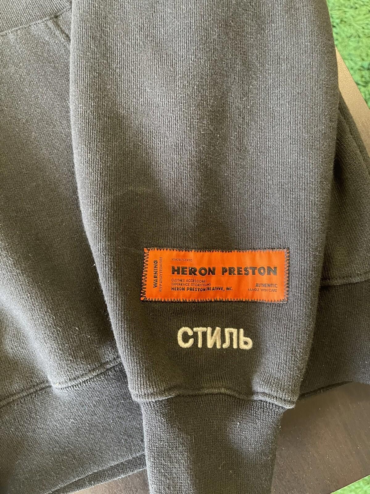 Heron Preston Heron Preston Black Spray Globe Hoodie Size S 🔥 Retail $500 Size US S / EU 44-46 / 1 - 3 Thumbnail