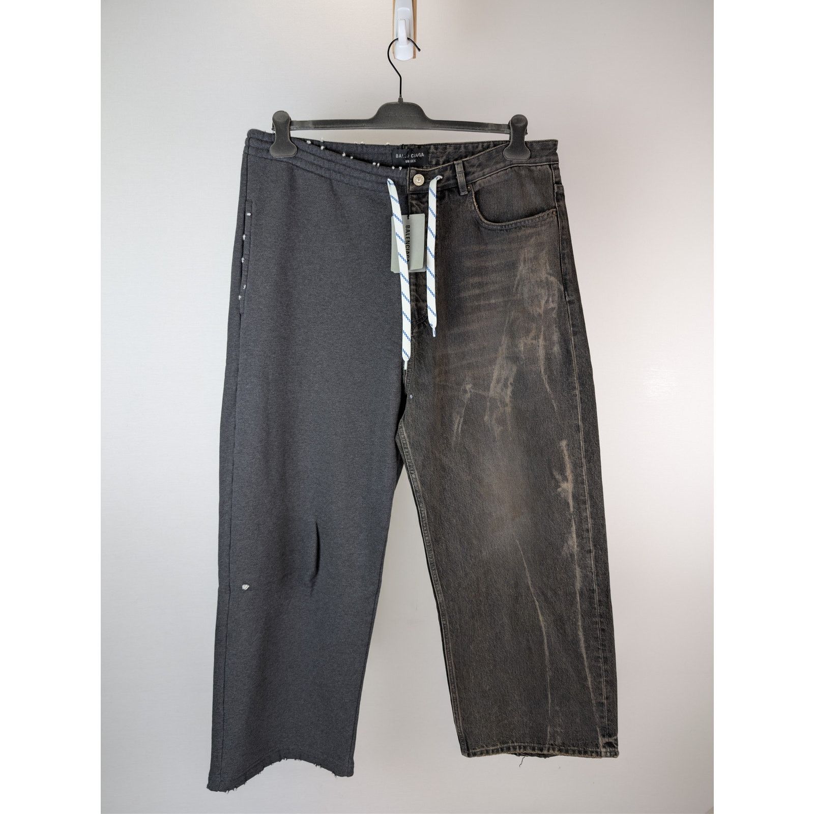 Balenciaga o1rshd1 Hybrid Baggy Pants in Dirty Bath Water Size US 34 / EU 50 - 1 Thumbnail