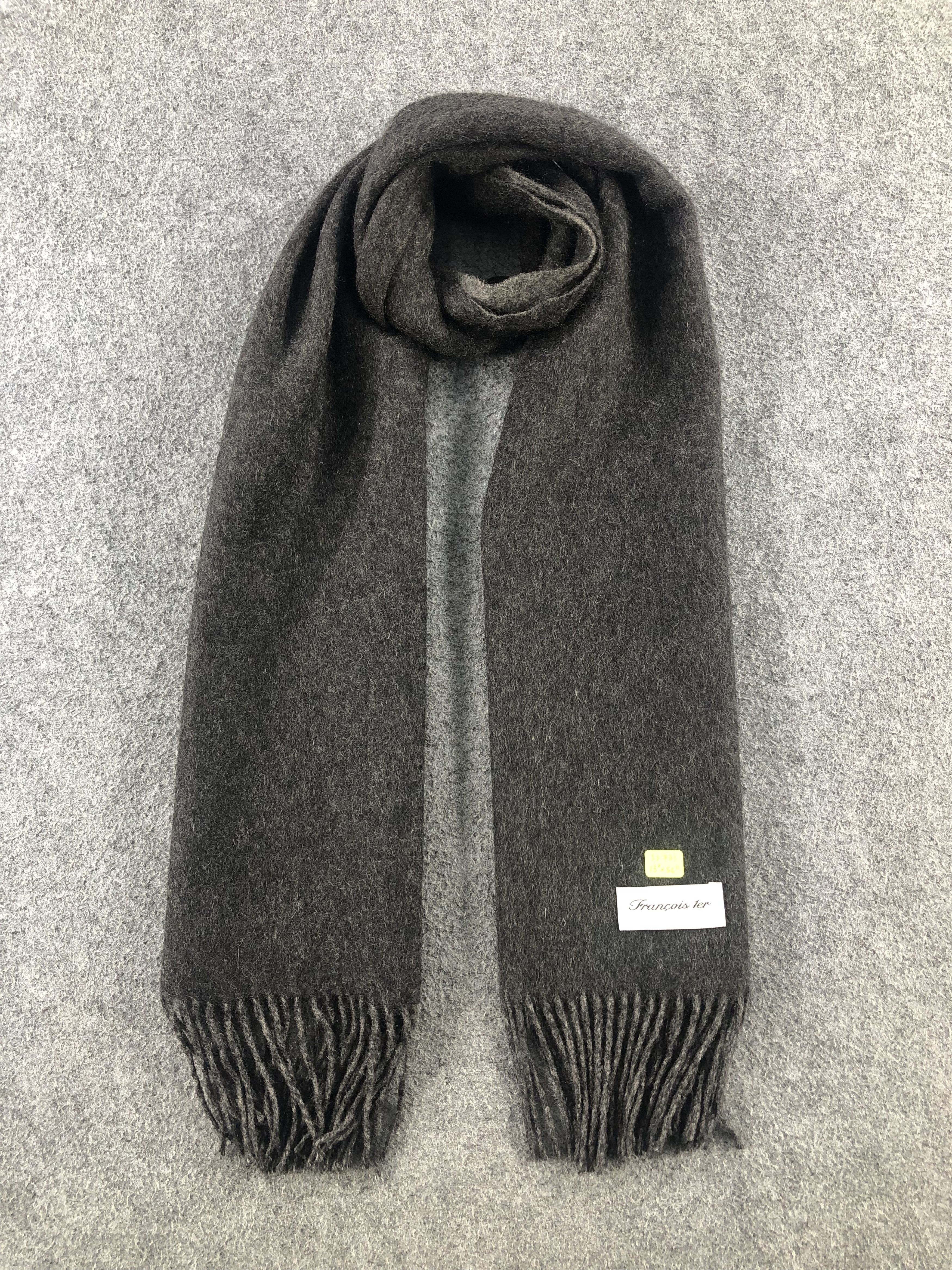 Pierre Balmain Pierre Balmain Scarf / Muffler / Neckwear Size ONE SIZE - 1 Thumbnail