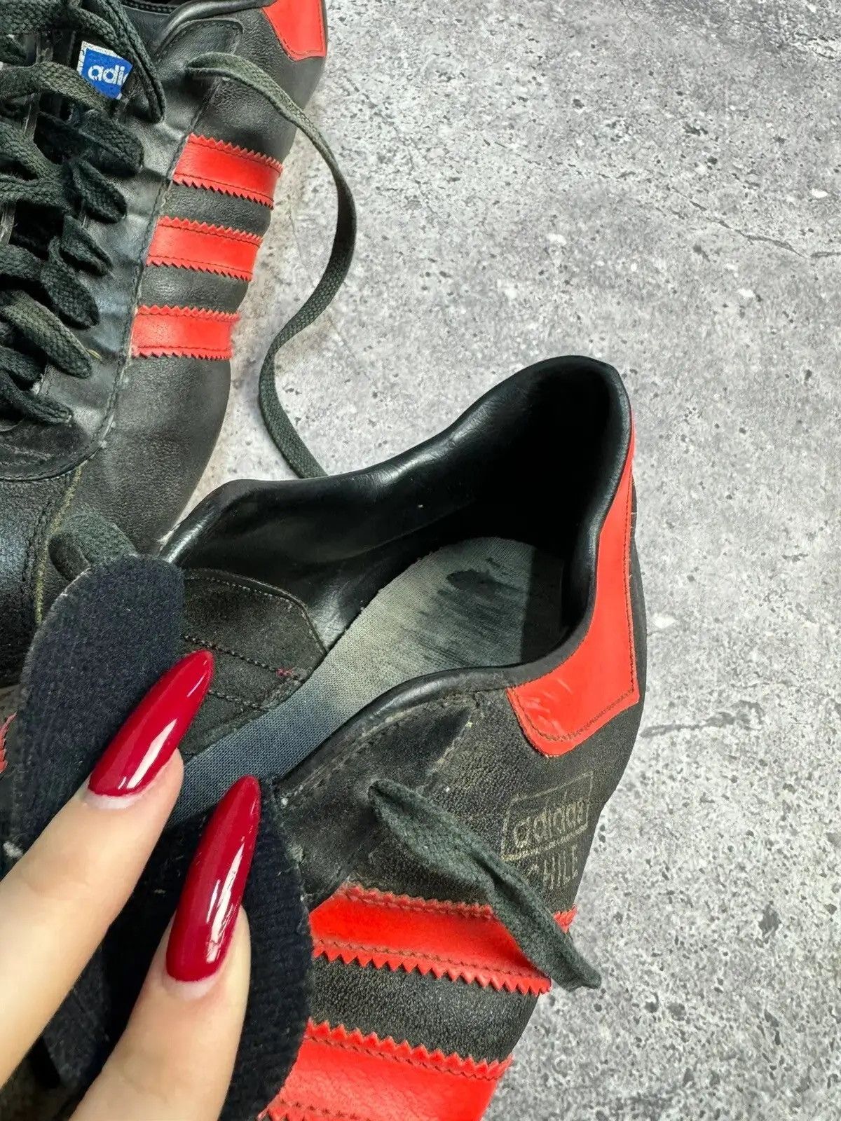 Adidas × Vintage Vintage ADIDAS CHILE Football Boots Rare 70s Made Yogoslavia Size US 9 / EU 42 - 4 Thumbnail