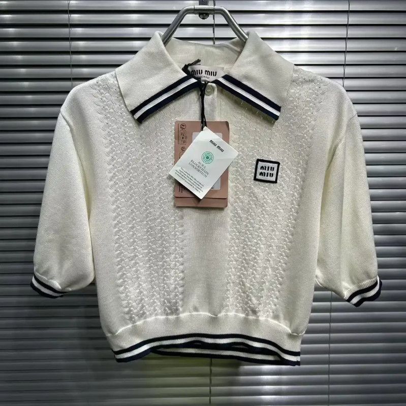 Miu Miu Miu Miu Summer Wool Tee in Off-White 0089 Size S / US 4 / IT 40 - 1 Thumbnail