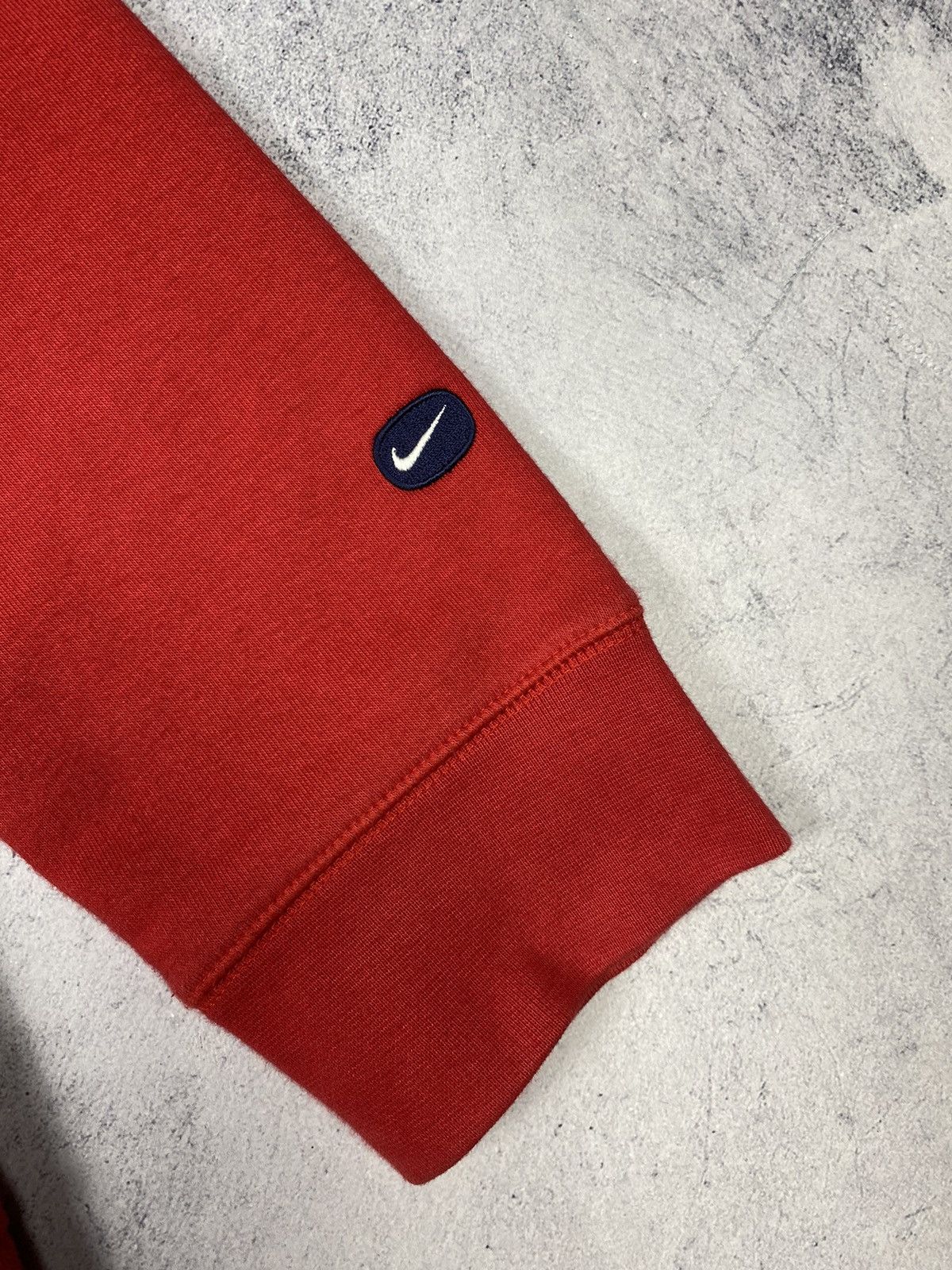Nike × Vintage Vintage 00s Nike Big Logo Y2K Streetwear Sweatshirt Size US L / EU 52-54 / 3 - 7 Thumbnail
