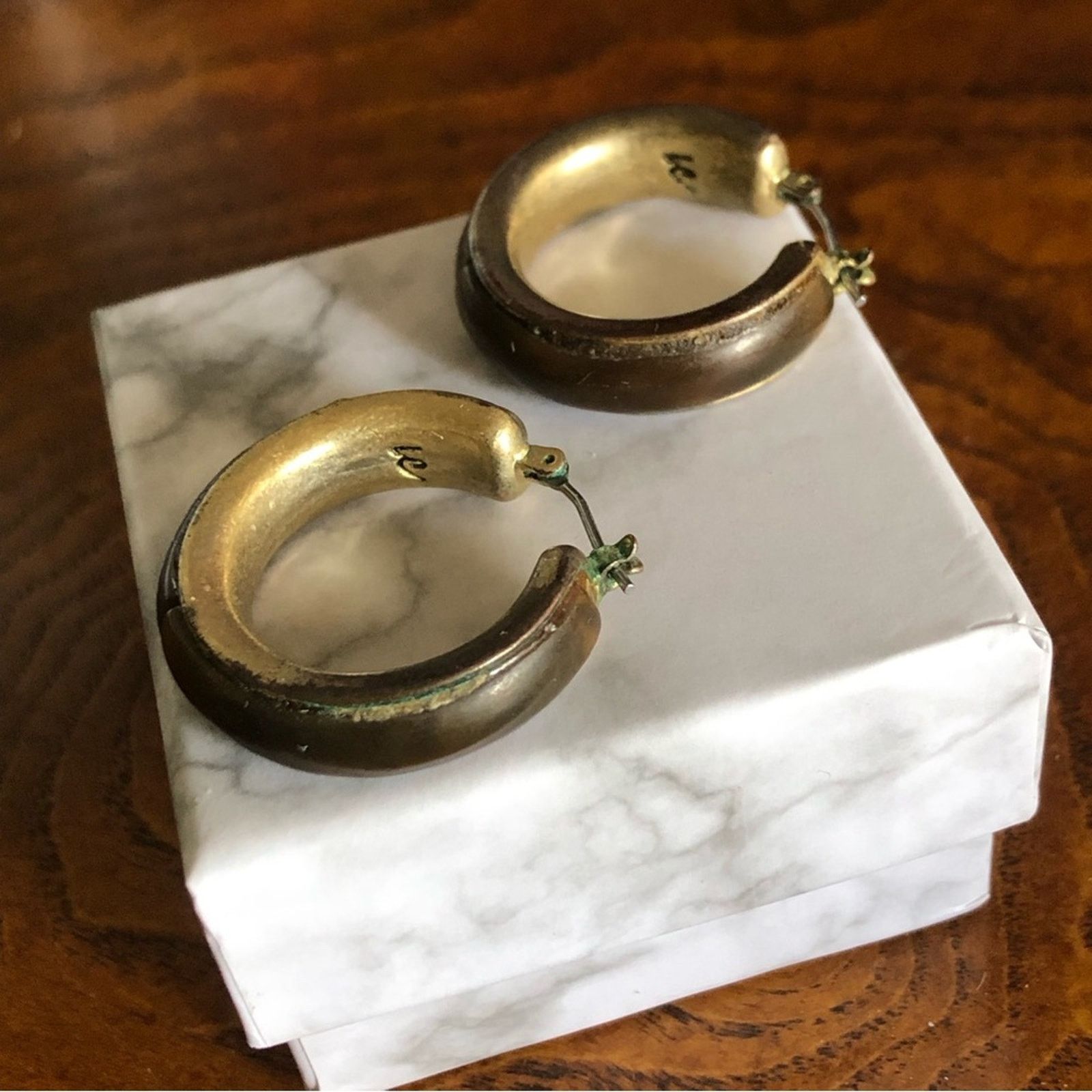 Jewelry Vintage Liz Claiborne simulated tiger eye hoop earrings Size ONE SIZE - 3 Thumbnail